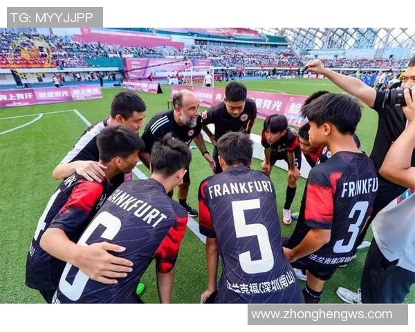 深圳足球队的崛起之路：揭秘他们背后的力量与激情